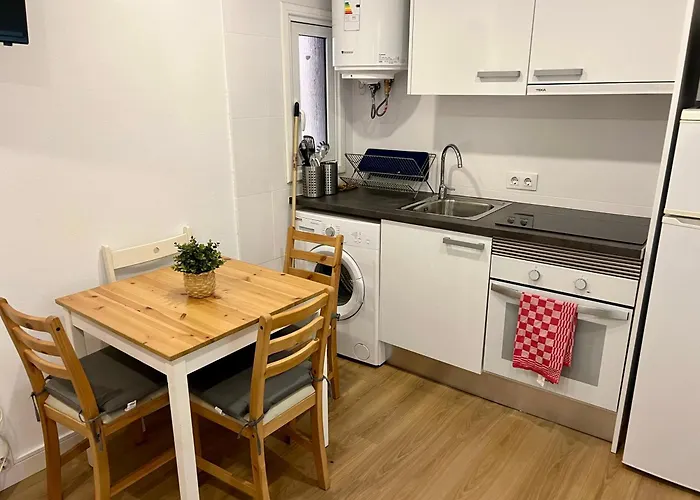 Charming And Quiet Apartments Near Barcelona