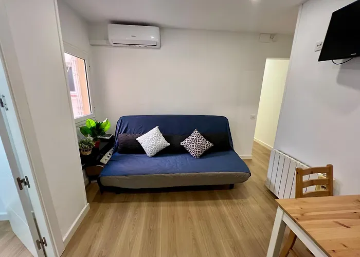 Charming And Quiet Apartments Near Barcelona