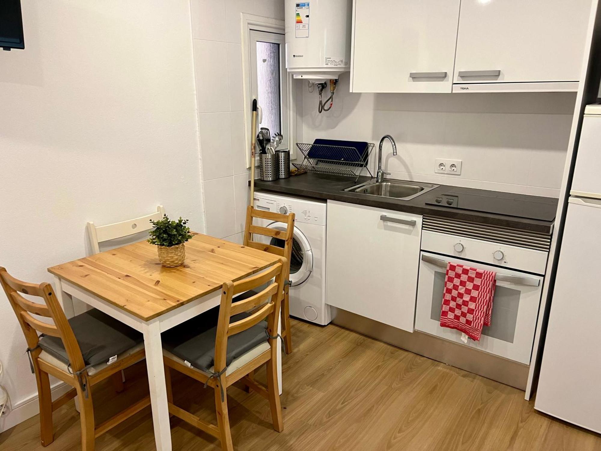 Charming And Quiet Near Barcelona L’Hospitalet de Llobregat